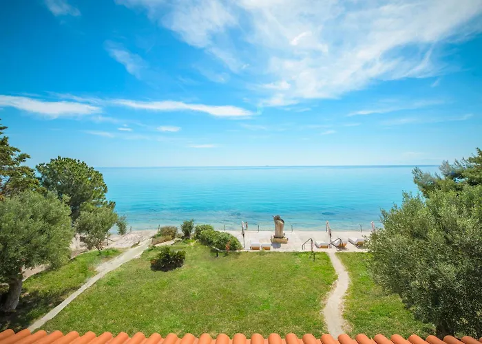 Iconic Prive Beachfront * Mola Kalyva