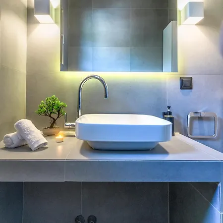 Вилла Iconic Prive Beachfront