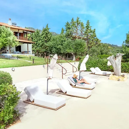 Iconic Prive Beachfront Villa Mola Kalyva